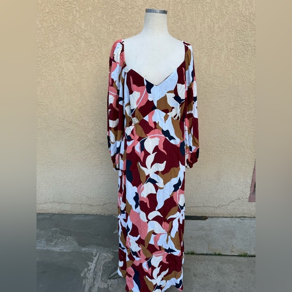 NWT Women's Long Sleeve Crepe Maxi A-Line Dress - A New Day™ Red Floral XXL - Picture 4 of 12